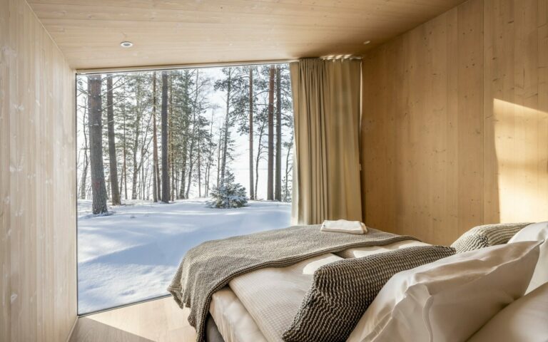 Kanava Resort lakeside cabins in winter by the canal