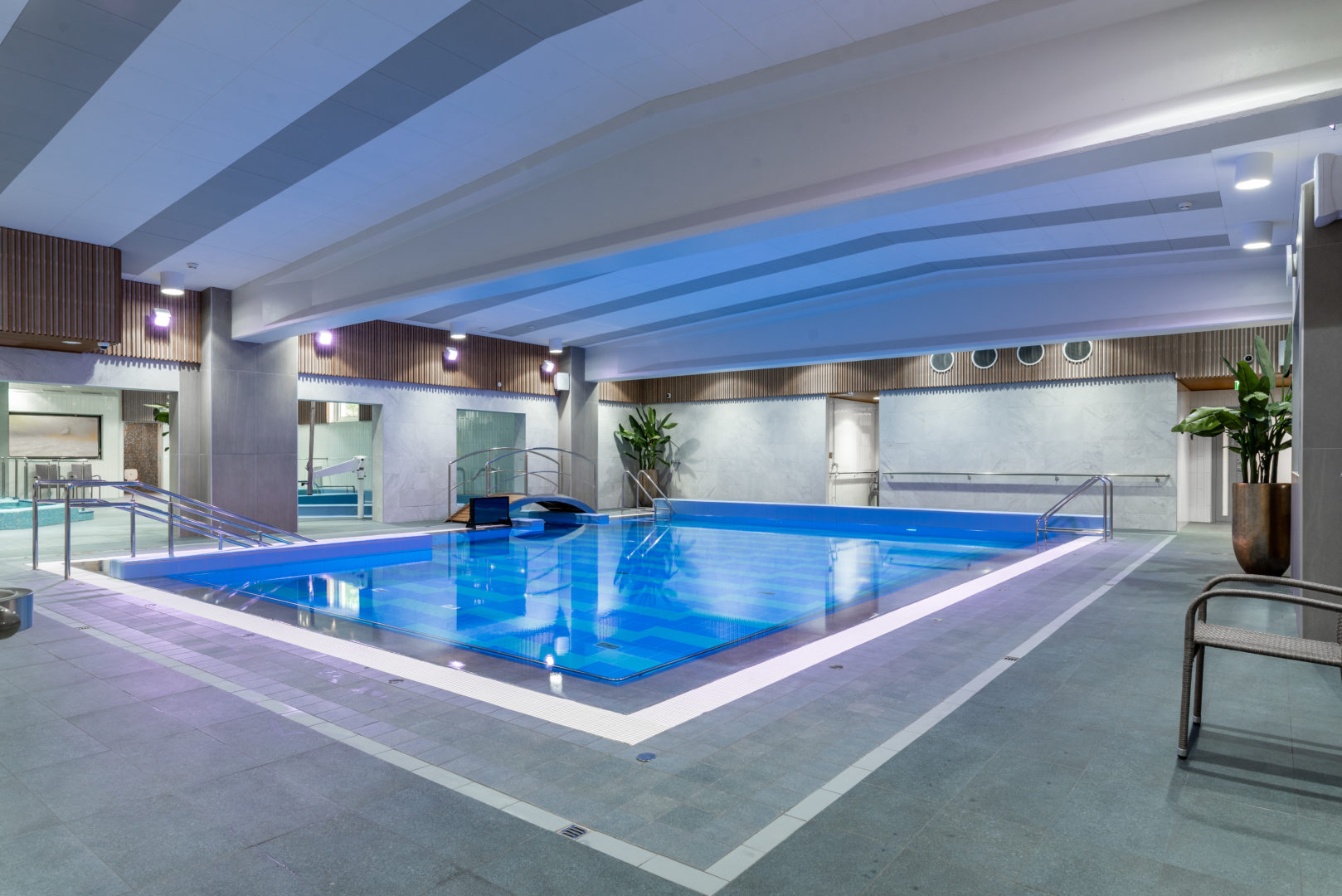 Kruunupuisto spa and historic buildings by the Punkaharju ridge in winter