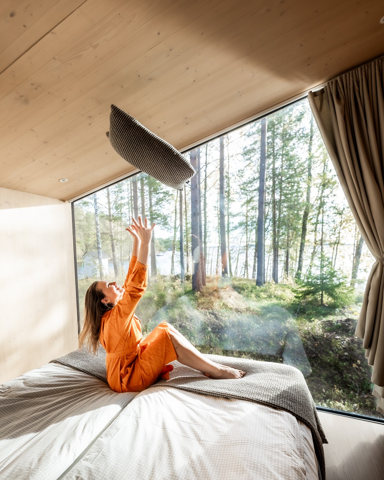 Kanava Resort modern cabins by the canal